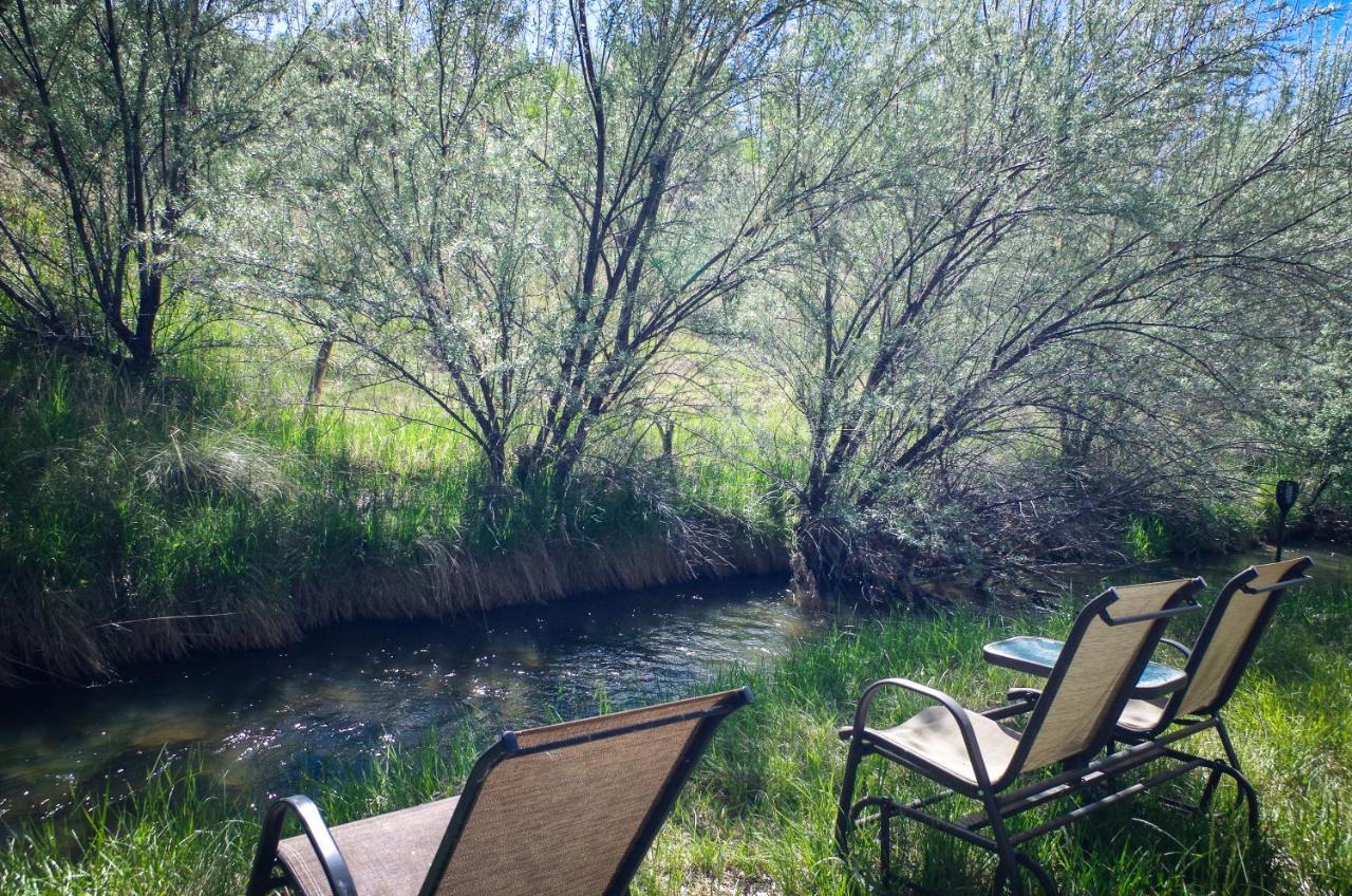 Rustic Hideaway Villa Cortez Exterior photo