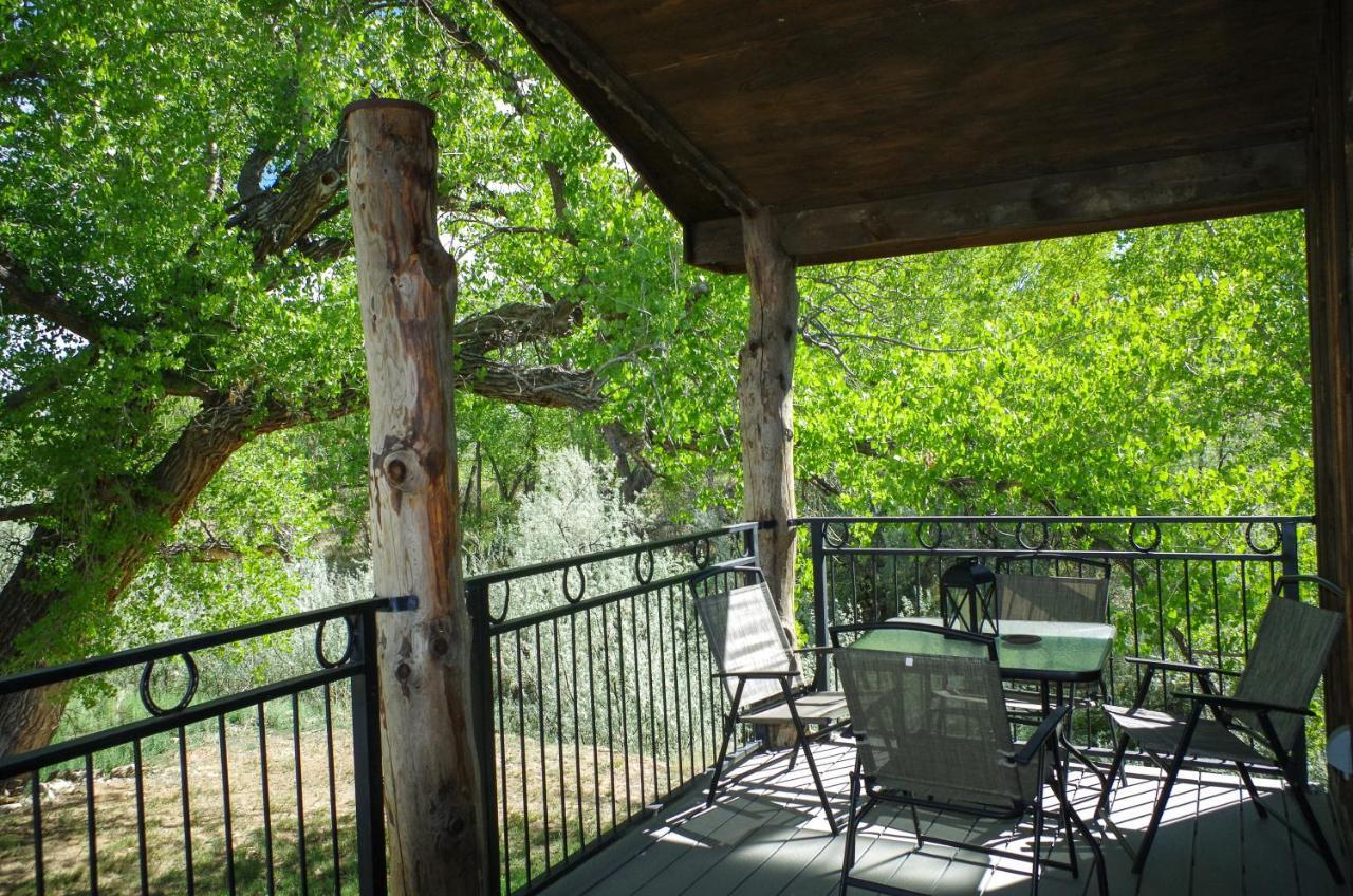 Rustic Hideaway Villa Cortez Exterior photo