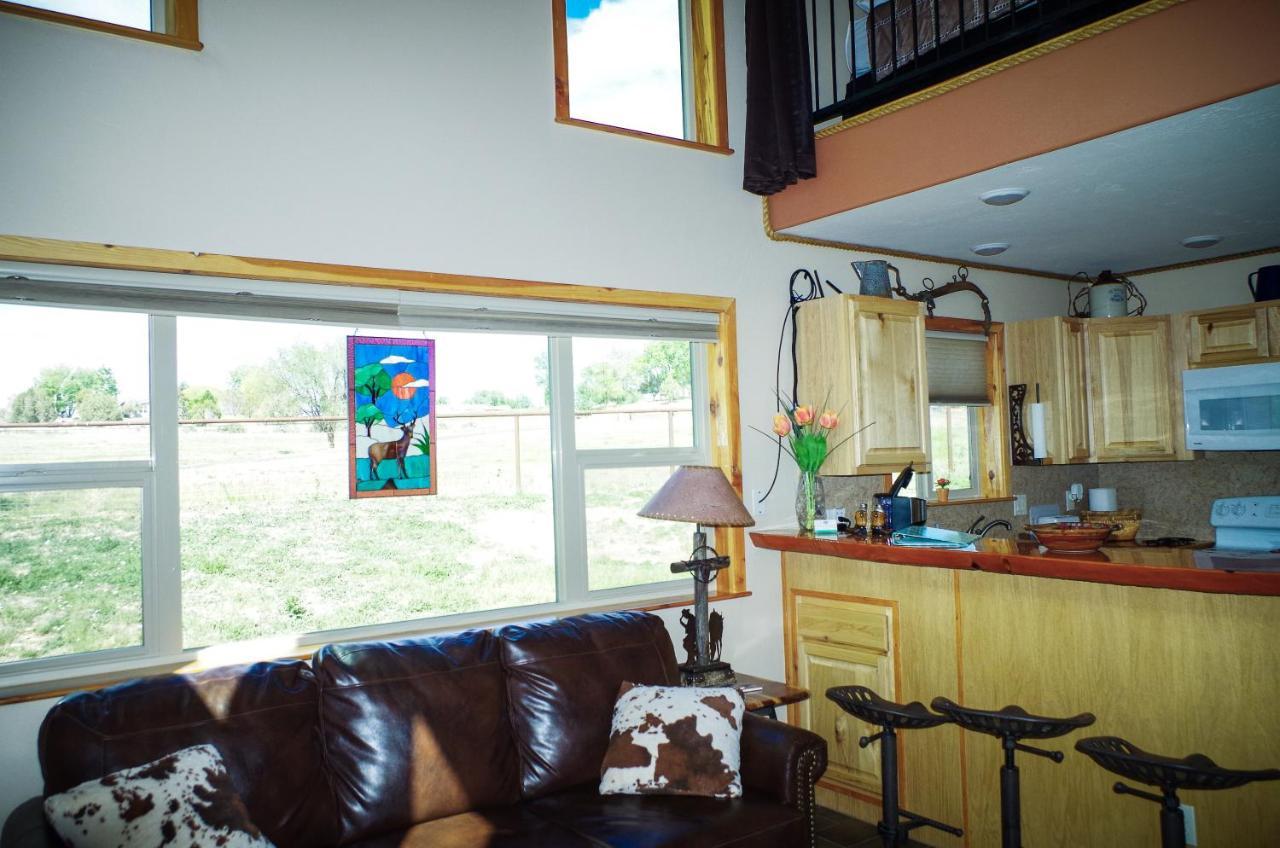 Rustic Hideaway Villa Cortez Exterior photo